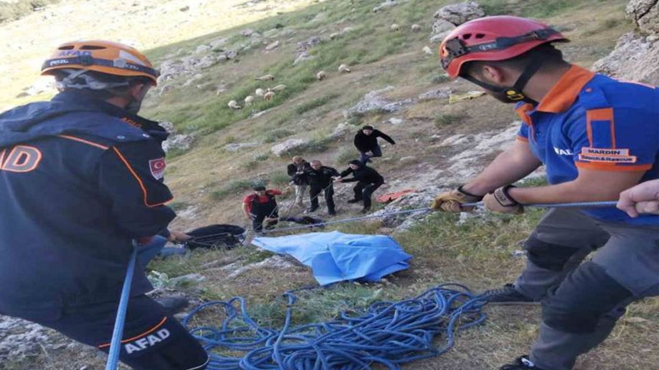 Mardin'de kayalık alandan düşen şahıs iki gün sonra yaralı kurtarıldı