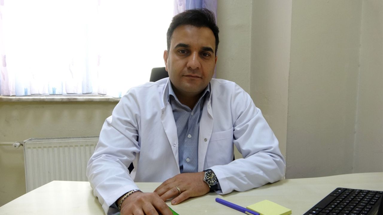 İranlı Doktor Behzat Saleki, Uyguladığı Tedaviler Sayesinde Vatandaşların Takdirini Kazanıyor