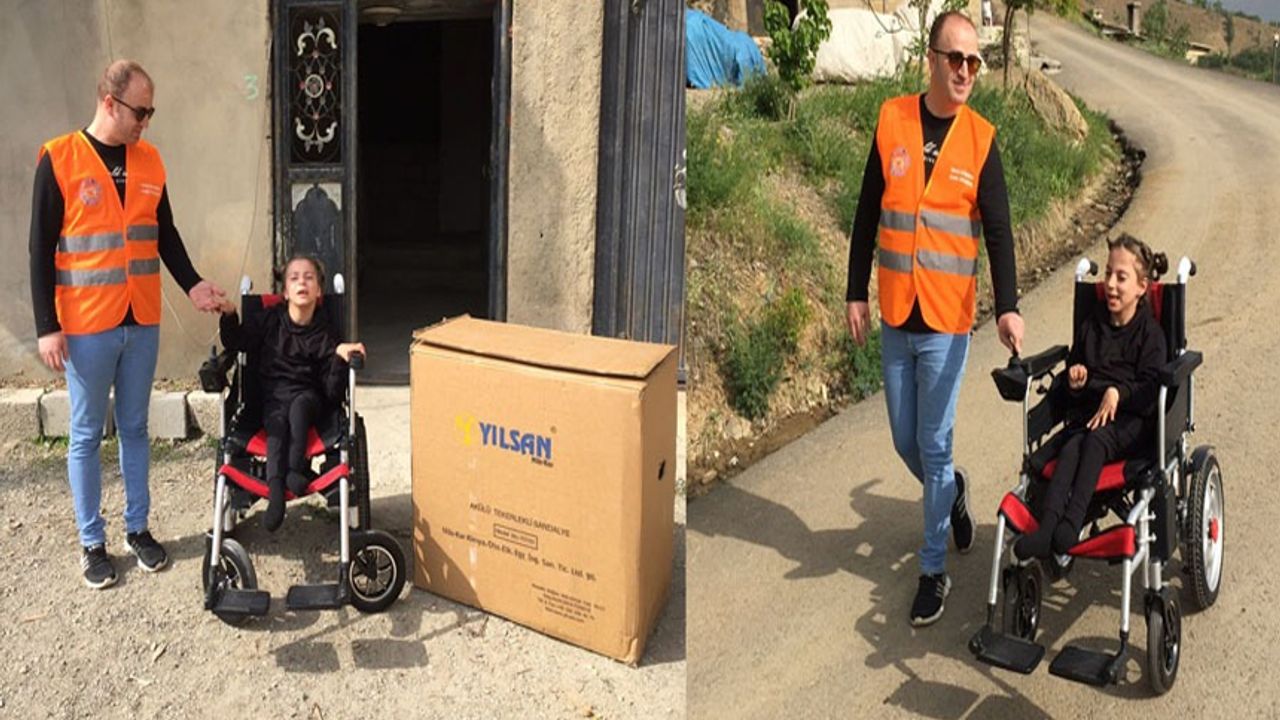 Şemdinli'de özel gereksinimli çocuğa akülü tekerlekli sandalye hediye edildi