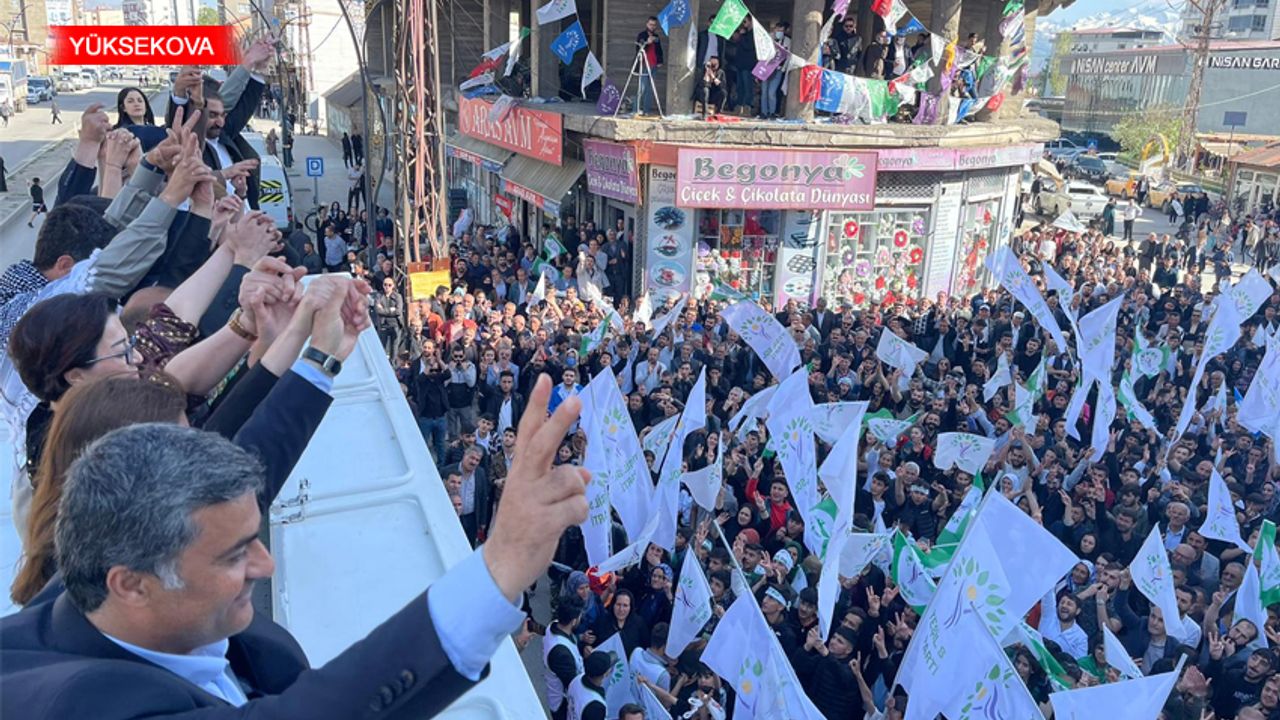 Yeşil Sol Parti Yüksekova mitinginde Abdullah Zeydan Pinyanişi  aşiretine seslendi