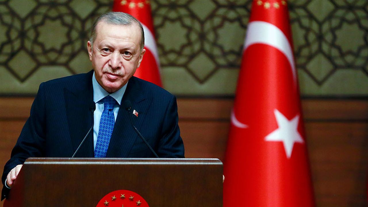 Cumhurbaşkanı Erdoğan: Ek ders ücretlerinde yüzde 25 artışa gidiyoruz