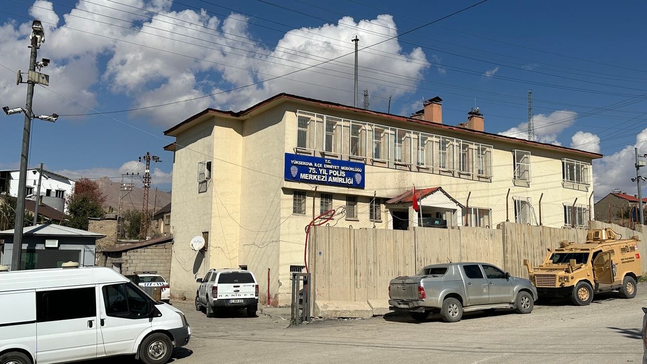 Yüksekova Eski Kışla Mahallesindeki 75. Yıl Polis Merkezi Taşınıyor