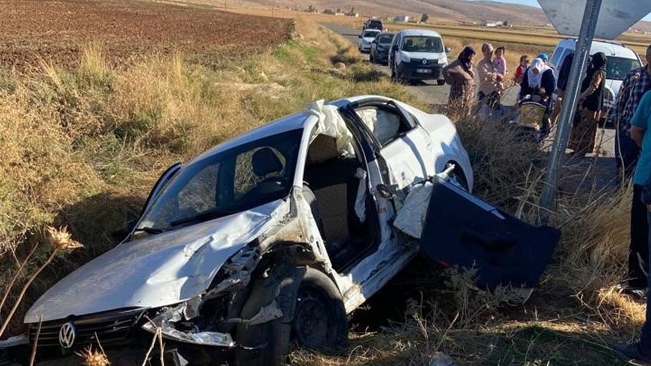 Mardin’de takla atan otomobil şarampole yuvarlandı: 4 yaralı