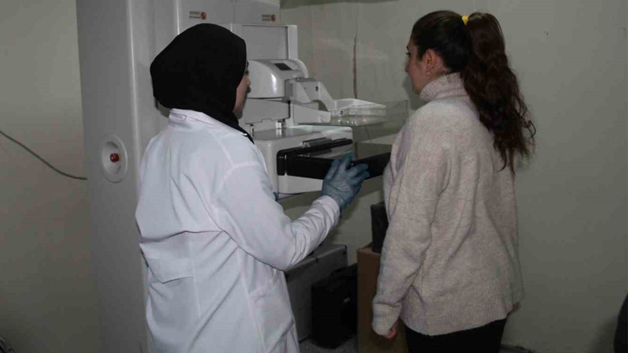 Şırnak’ta 4 bin 760 kişiye meme, rahim ağzı ve kalın bağırsak kanseri taraması yapıldı