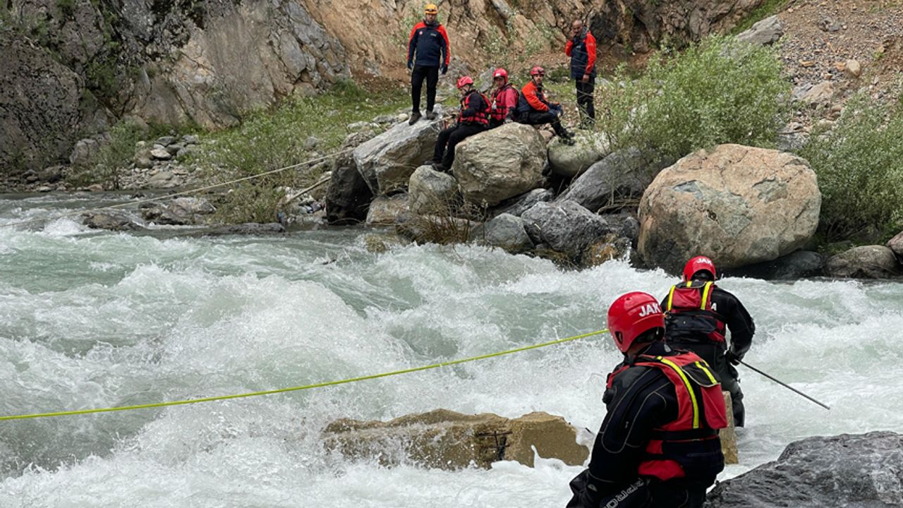 Milletvekili Bartın’dan arama çalışmalarına ‘yetersizlik’ tepkisi