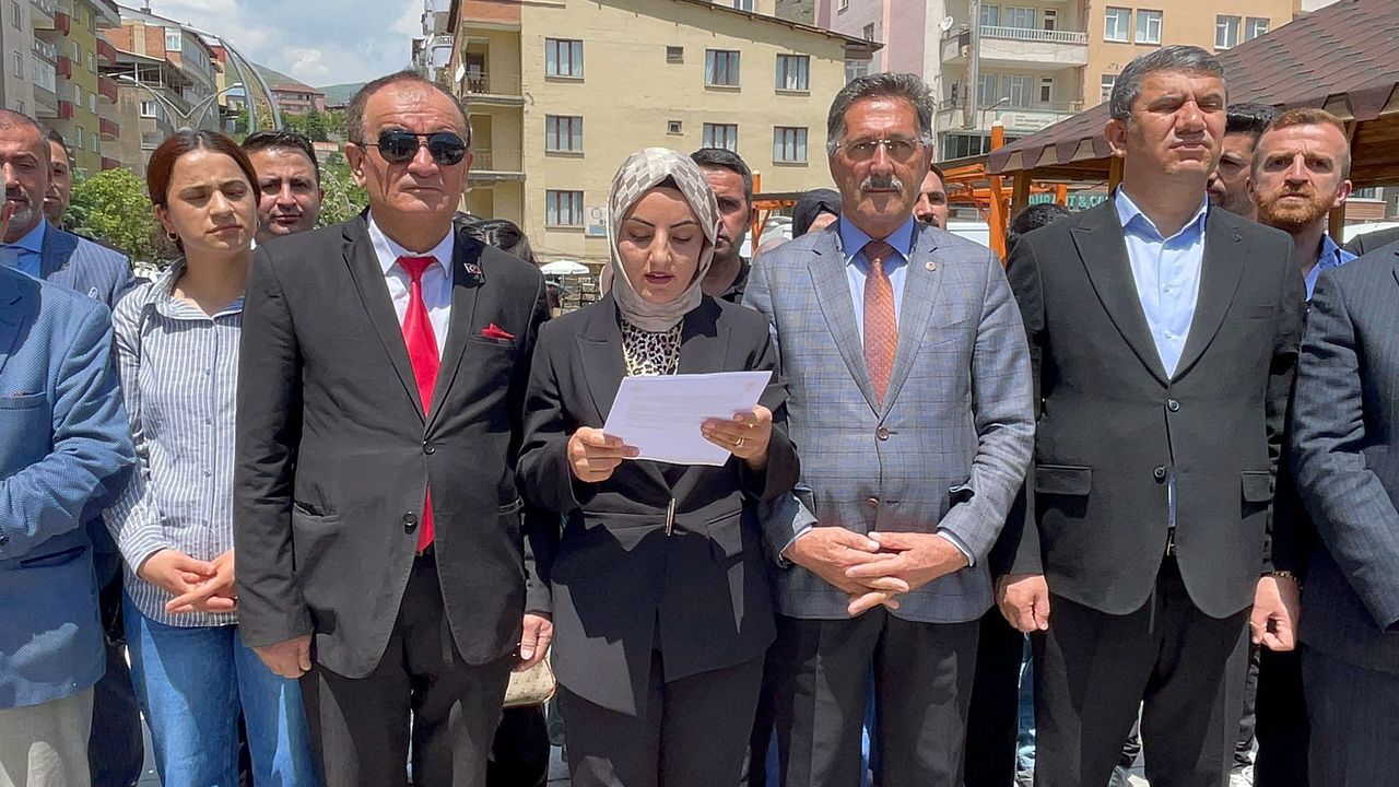 Hakkari AK Parti'den 1960 Darbesine Sert Tepki