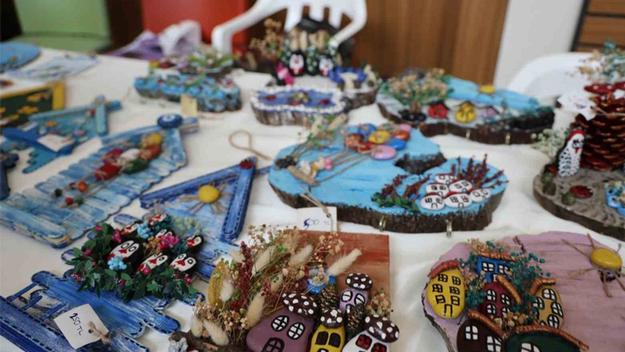 Adana’da el emeği göz nuru üretimle terapi