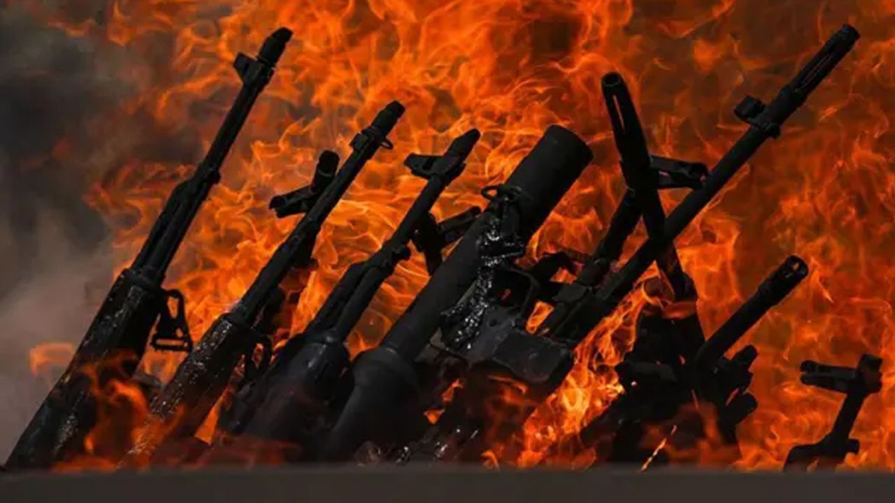 PKK silahları yaktı: Bundan sonra ne olacak?