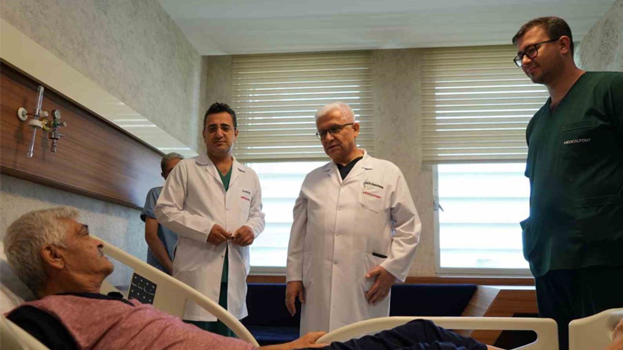 Türkiye’de nadir uygulanan yöntemle hayata tutundu