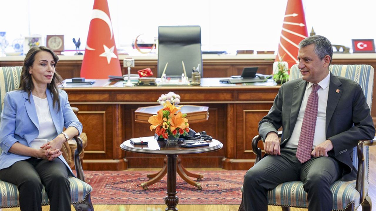 Hatimoğulları CHP’yi ziyaret etti: “Böyle mi demokratikleşme olacak?”