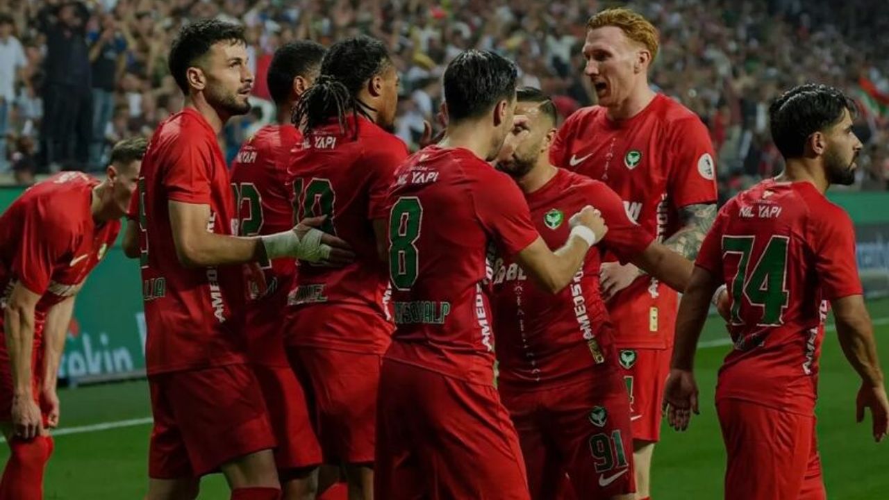 Başakşehir'e Diyarbakır'da Şok, Amedspor Gol Olup Yağdı