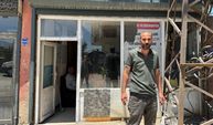 Yüksekova'da Elektrik Direği Yangına Yol Açtı, Esnaf Mağdur