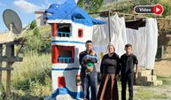 Gemi Şeklinde Maket Ev Yaptı, Hayaline Bahçesinde Hayat Verdi
