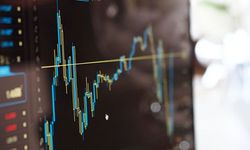 Cari denge Mart'ta 4,49 milyar dolar açık verdi