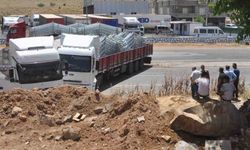 Cizre'de tırlar çarpıştı: 2 yaralı