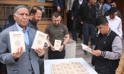 Yarım asırlık birikimini kitaplaştırdı