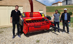 Yüksekova’da çiftçilere makine desteği