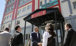 Vali Çelik, hafta sonu mesaisine Çukurca'dan başladı