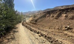 İran Sınırındaki 4 Köyde Yol Genişletme Çalışması Yapıldı
