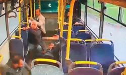 Halk otobüsü ile çarpışan işçi servisi devrildi: 11 yaralı