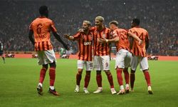 Derbide Galatasaray Beşiktaş'ı devirdi