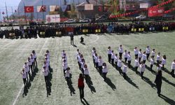 Hakkari'de 29 Ekim Cumhuriyet Bayramı Coşkusu