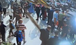 Çocukların okuldaki kavgasına aileler karıştı: 3’ü ağır 4 yaralı