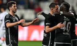 Beşiktaş deplasmanda 3 puanı 2 golle aldı