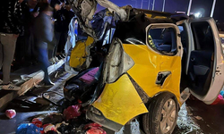 Trafik kazasında 2 kişi öldü, 1’i ağır 5 kişi yaralandı