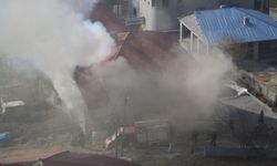 Yüksekova'da çıkan yangın korkuttu