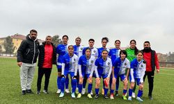 Yüksekova Belediye Spor Kadın Futbol Takımından maça davet