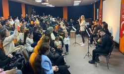 Yüksekova’da öğretmenlerden konser