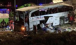 Yolcu otobüsü şarampole  devrildi: 9 ölü, 30 yaralı
