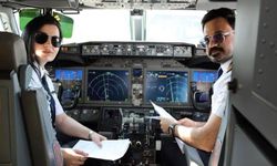 Irak tarihinde bir ilk: Kürt kadın kaptan pilot oldu