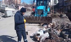 Hakkari Belediyesi kanal temizliği başlattı