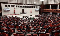 Yerel seçim sonrası meclis toplandı: Dört CHP'linin vekilliği düşürüldü