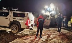 Hakkari'de yaylada mahsur kalan berivanlar ekipler tarafından kurtarıldı