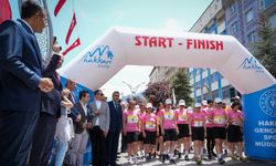 Hakkari’de postacılar yarıştı