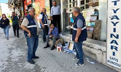 Yüksekova Belediyesi kaldırım işgali için 1 haftalık süre verdi