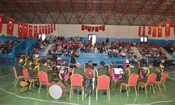 2’nci Ordu Bölge Bando Komutanlığı Şemdinli’de  konser verdi