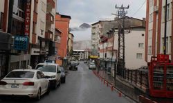 Hakkari’de sağanak yağış etkisini sürdürüyor