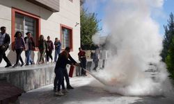 Kız öğrenci yurdunda yangın tatbikatı yapıldı