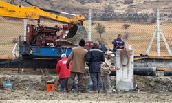 Yüksekova’da doğal gaz meşalesi yakılıyor