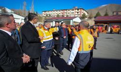 Hakkari ve ilçelerinde karayollarınca kış öncesi hazırlıklar tamamlandı