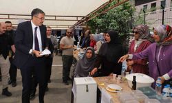 Hakkari’de cami yararına hayır çarşısı kuruldu