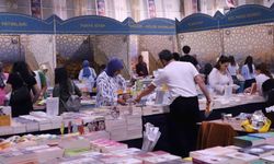 Mardin’de 47 bin çeşit kitap sergilendi