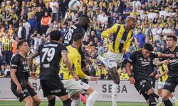 Derbi Kartal'ı! Fenerbahçe Kadıköy'de yıkıldı