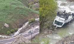 Yüksekova'da Feci kaza: 2 Ölü, 3 Yaralı