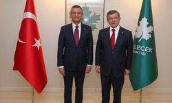 CHP Genel Başkanı Özel, Gelecek Partisi Genel Başkanı Davutoğlu ile görüştü