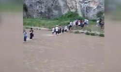 Su seviyesi yükselince kanyonda mahsur kalan 35 vatandaş kurtarıldı